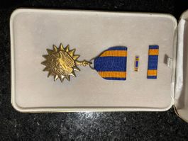 Ancienne médaille original us air force air Medal «Vietnam »